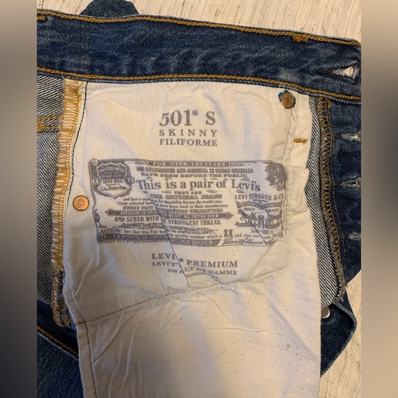 Women’s Skinny Levi’s 501 Jeans - Picture 3 of 5